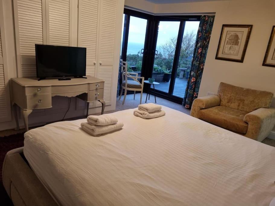 Spacious Detached Home With Beautiful Seaviews, Sleeps 6 Trimingham Luaran gambar