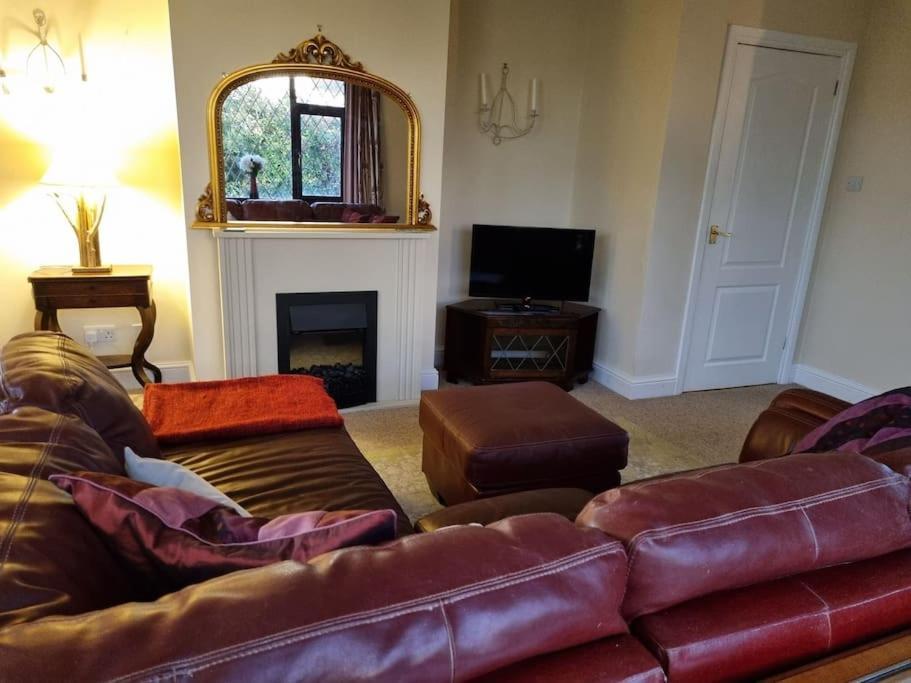 Spacious Detached Home With Beautiful Seaviews, Sleeps 6 Trimingham Luaran gambar